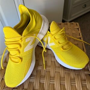 New Balance Fresh Foam Women’s 8.5 Bright Yellow Sneakers